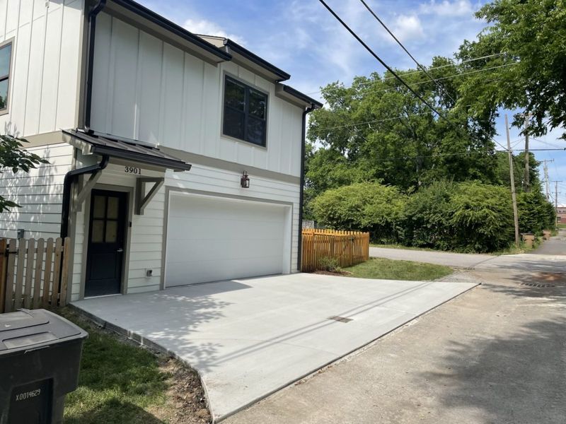 Concrete Apron - West Nashville, TN, West Nashville, TN